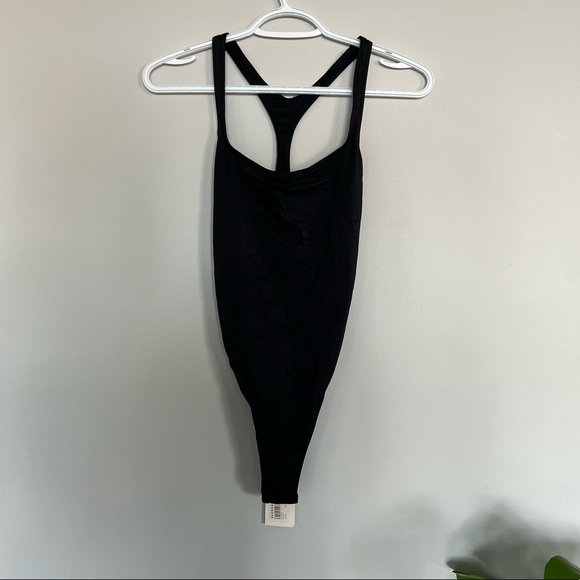 Solid and Striped The Robin Swimsuit - Picture 1 of 4